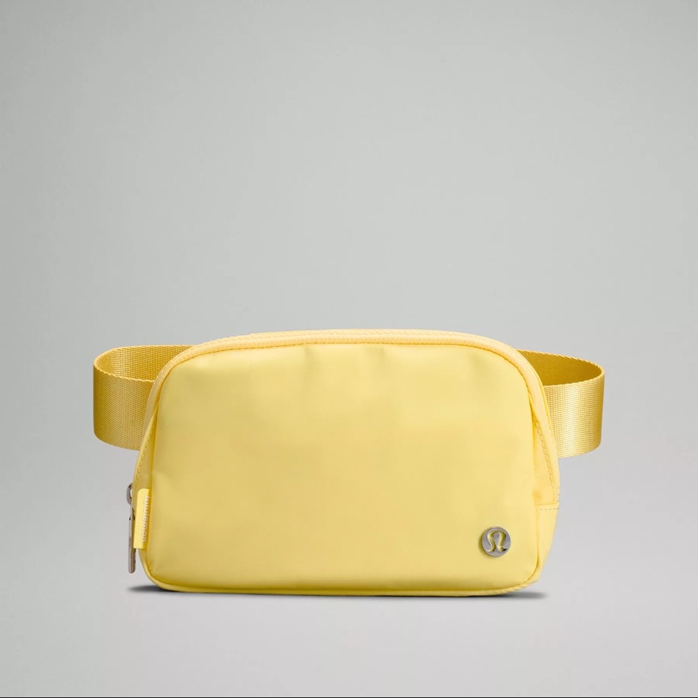 NEW LuluLemon Everywhere Belt Bag in Sunray Yellow
